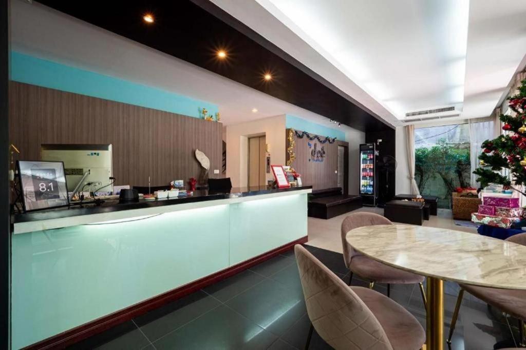 By Dee @Jomtien Hotel Pattaya Bagian luar foto
